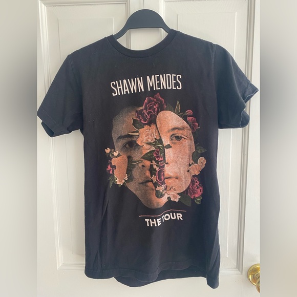 Shawn Mendes THE TOUR 2019 Black Tour Tee - Picture 1 of 3